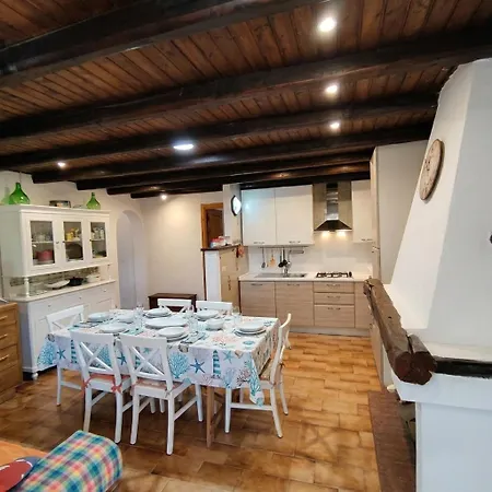 With Garden 500 Meters From Monte Nai *