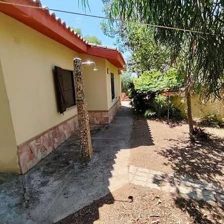 Vakantiehuis With Garden 500 Meters From Monte Nai *